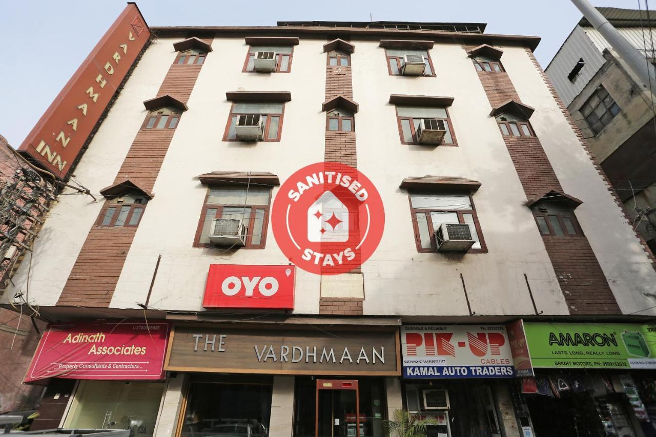 Oyo 8188 Vardhmaan Inn Deli Exterior foto